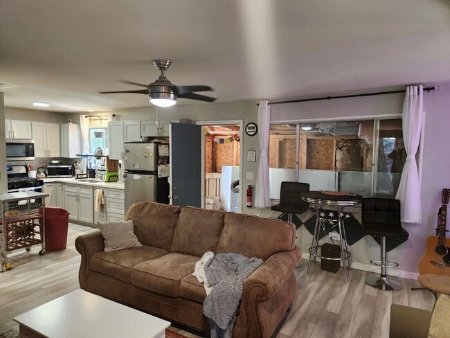 5965 Robin Oak Dr in Angelus Oaks, CA - Building Photo - Building Photo