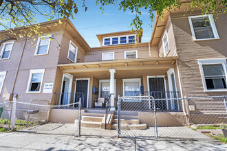 534-548 Sicard St in San Diego, CA - Building Photo - Primary Photo