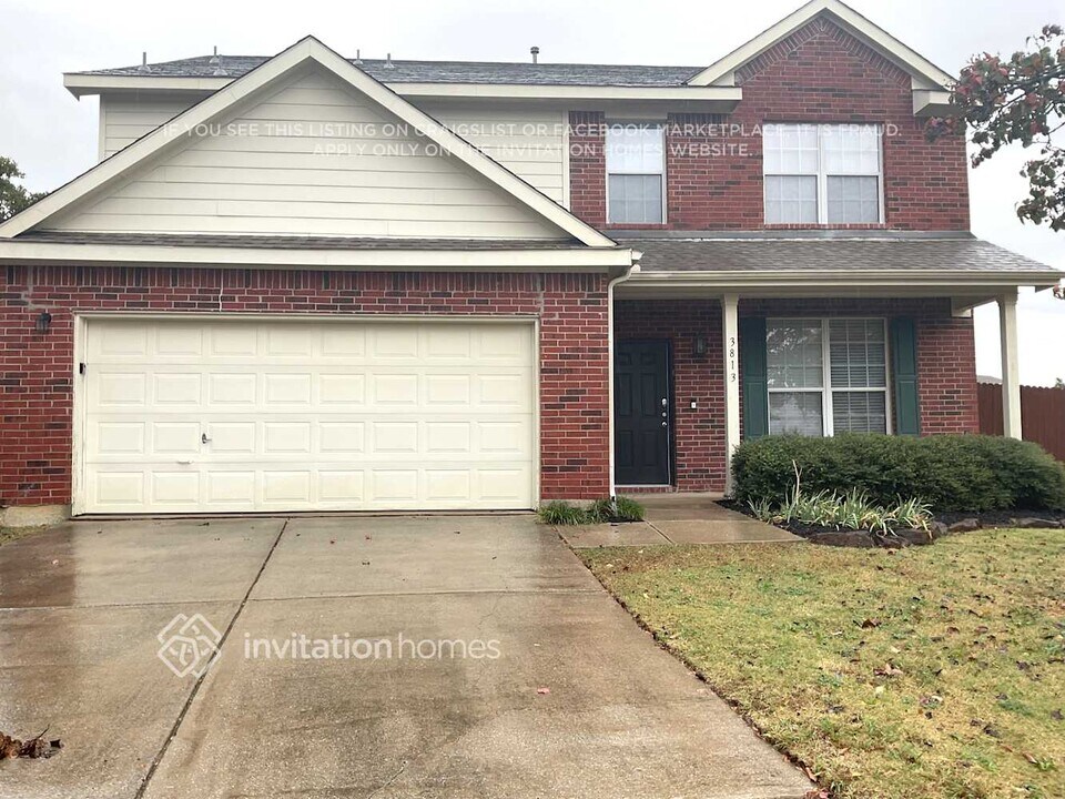 3813 Dunlavy Rd in Denton, TX - Foto de edificio