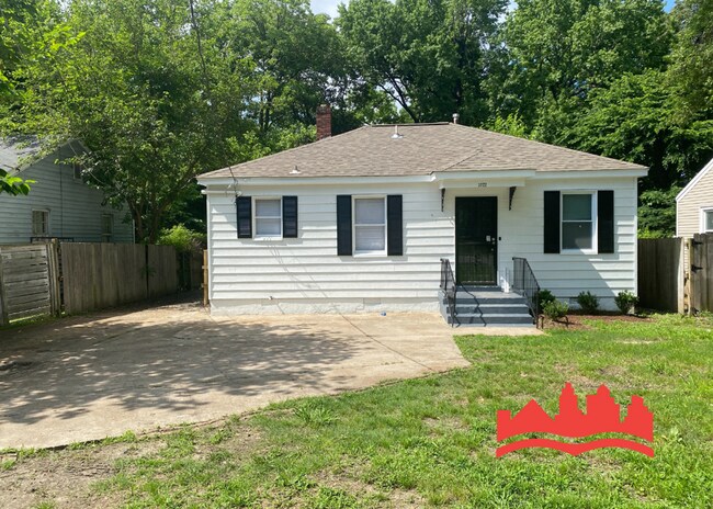 property at 3722 Fairoaks Ave