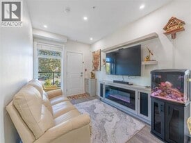 5069 Earles St in Vancouver, BC - Building Photo