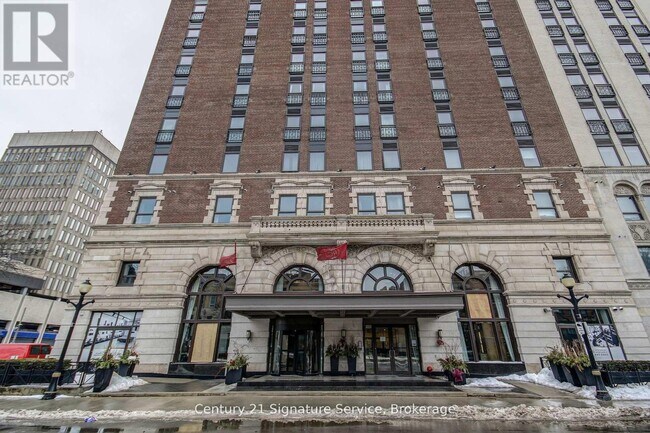 property at 118 King St E