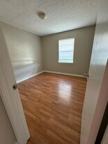 5071 Baker Blvd, Unit D in Baker, LA - Building Photo