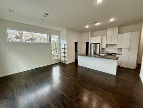 4211 Delano Pl in Dallas, TX - Building Photo - Building Photo