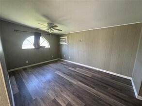 202 W Tarrant St in Cumby, TX - Building Photo - Building Photo