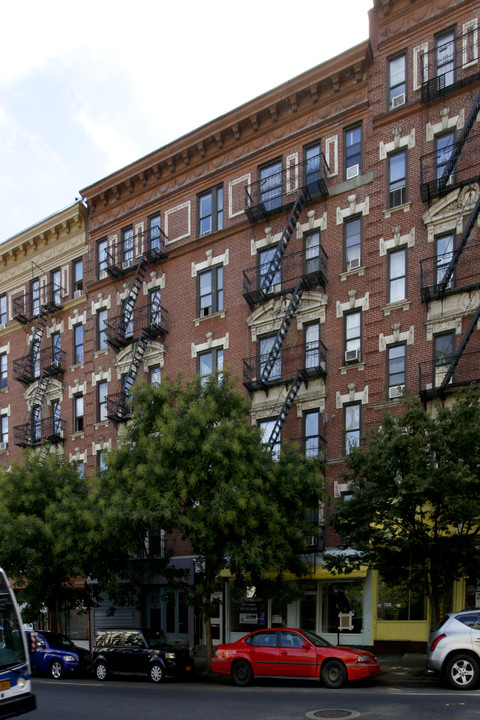 1569 Lexington Ave in New York, NY - Foto de edificio