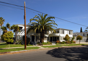 Spaulding Flats in Los Angeles, CA - Building Photo
