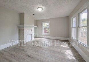 1045 Dorchester St in Jacksonville, FL - Building Photo - Building Photo