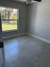 2400 Carpenter Ln in North Port, FL - Building Photo - Building Photo