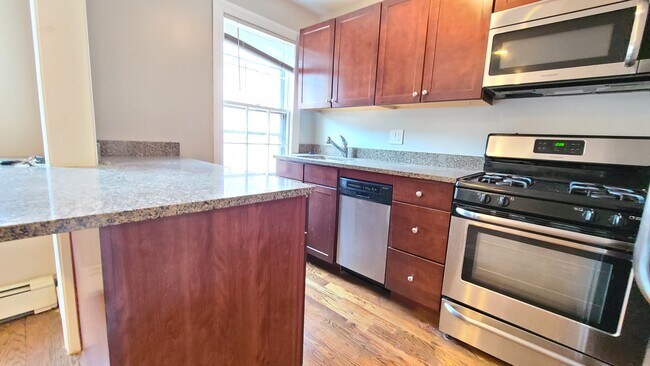 24 Fayette St, Unit 22 in Boston, MA - Building Photo - Building Photo