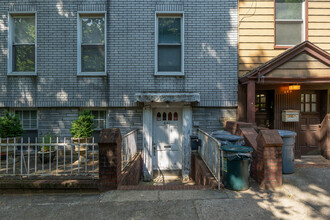 641 Leonard St in Brooklyn, NY - Building Photo - Building Photo