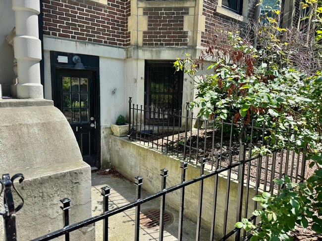 390 Riverway, Unit 2