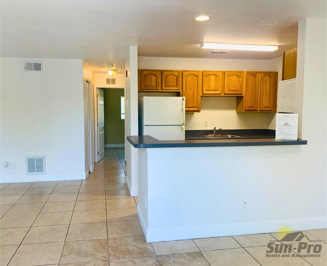 property at 900 S Peninsula Dr