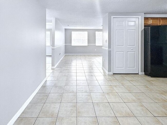 8628 Velvet Dr in Port Richey, FL - Building Photo - Building Photo