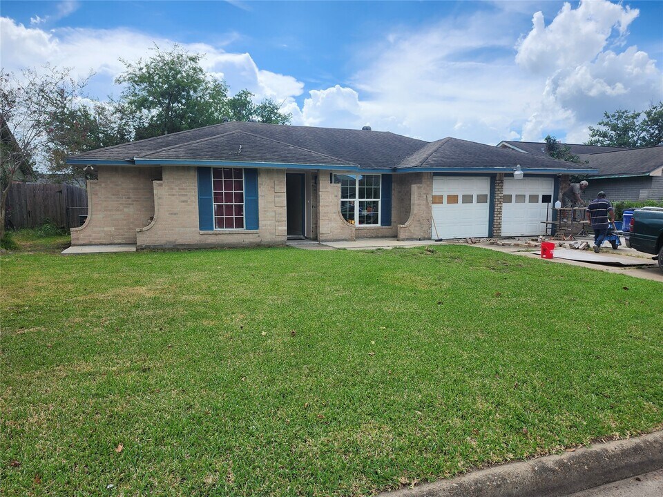 4610 Connorvale Rd in Houston, TX - Building Photo