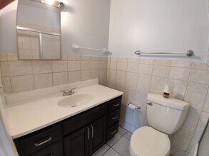 3961 SW 51st St in Fort Lauderdale, FL - Building Photo - Building Photo