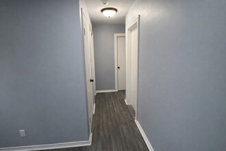 1711 Kurz Way in Louisville, KY - Building Photo - Building Photo