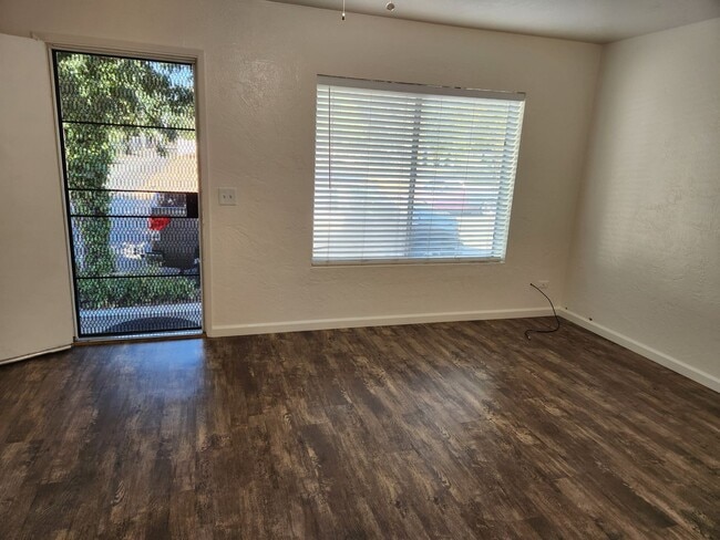 2503-2525 Leland Ave in Redding, CA - Building Photo - Building Photo