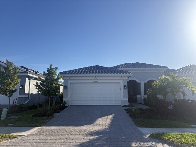 17820 Star Ruby Pl in Nokomis, FL - Building Photo - Building Photo