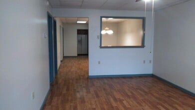 150 Leonard St, Unit 5 in Bloomsburg, PA - Building Photo - Building Photo