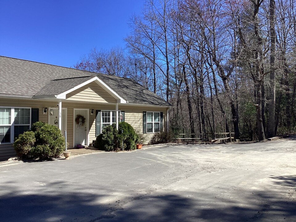 38 Lone Coyote Rdg in Fletcher, NC - Building Photo