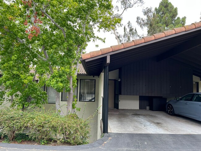 868 Highland Dr in Santa Barbara, CA - Building Photo - Building Photo