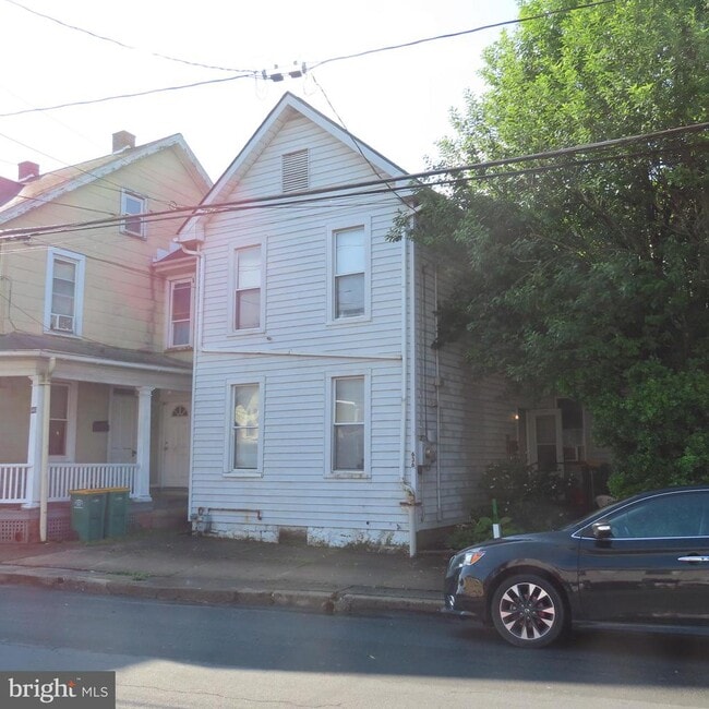 636 Broad St in Chambersburg, PA - Building Photo - Building Photo