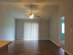 212 Faison Ln in Hubert, NC - Building Photo - Building Photo