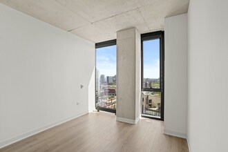 254 W Polk St in Chicago, IL - Foto de edificio - Building Photo