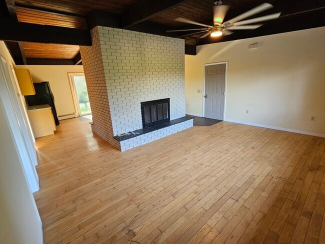 10 Mountain View Blvd, Unit 1A