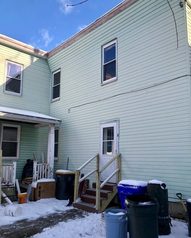 property at 8 Eastburn Pl