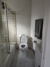 1145-1142 Nowita Pl in Los Angeles, CA - Building Photo - Building Photo