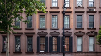 1871 House in New York, NY - Foto de edificio - Building Photo