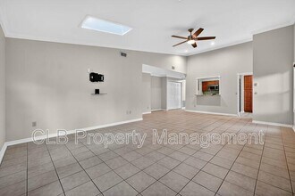 115 Bob White Ct in Daytona Beach, FL - Foto de edificio - Building Photo