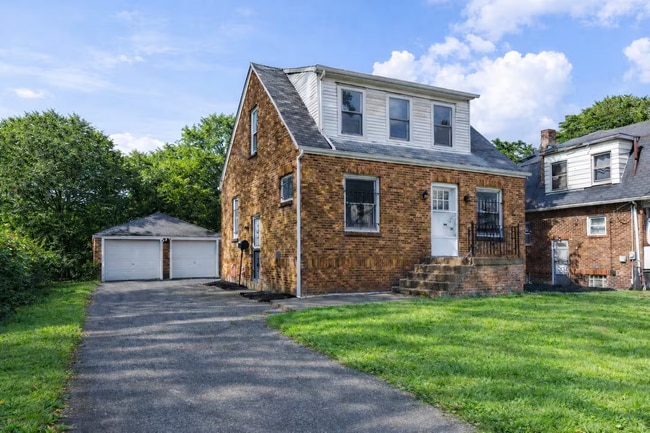 532 W Ravenwood Ave in Youngstown, OH - Building Photo - Building Photo