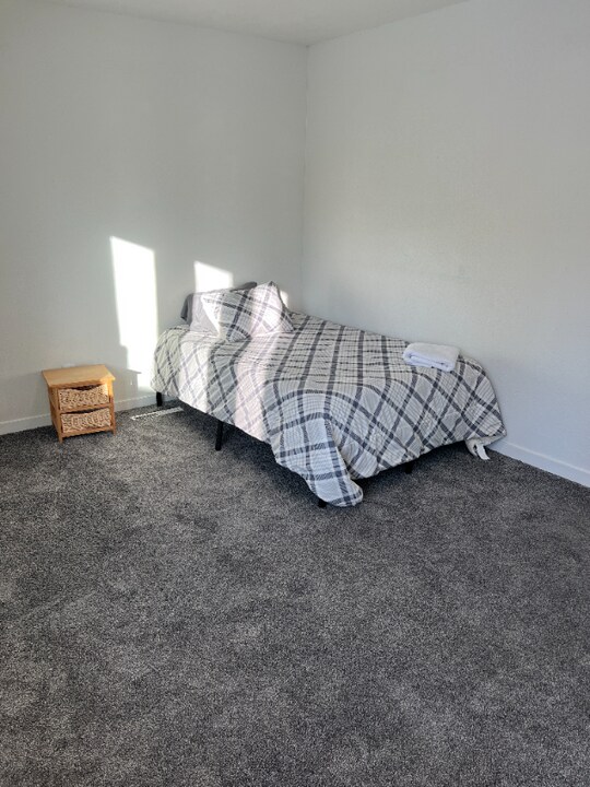 690 Cambridge Dr in Idaho Falls, ID - Building Photo