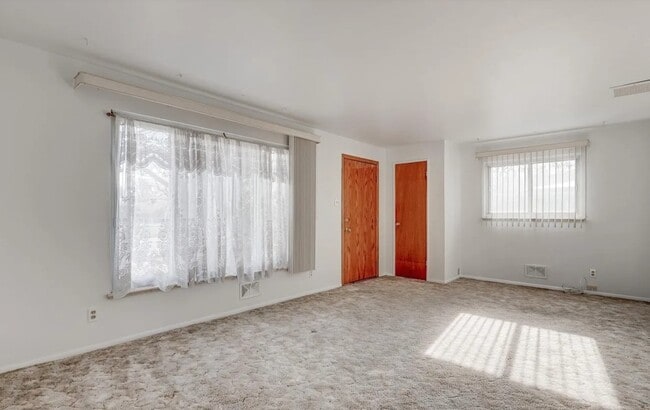 3055 Victor St in Aurora, CO - Foto de edificio - Building Photo