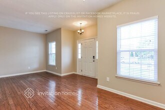 4 Monarch Way in Durham, NC - Building Photo - Building Photo