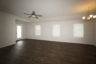 5430 Tindarey Bluff Trail in Katy, TX - Building Photo - Building Photo