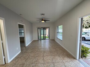 1025 NE 10th AVE in Fort Lauderdale, FL - Building Photo - Interior Photo