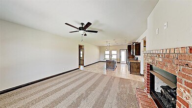 1217 N Nature Way in Mustang, OK - Building Photo - Building Photo
