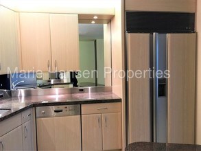 88 Piikoi St-Unit -1801 in Honolulu, HI - Building Photo - Building Photo