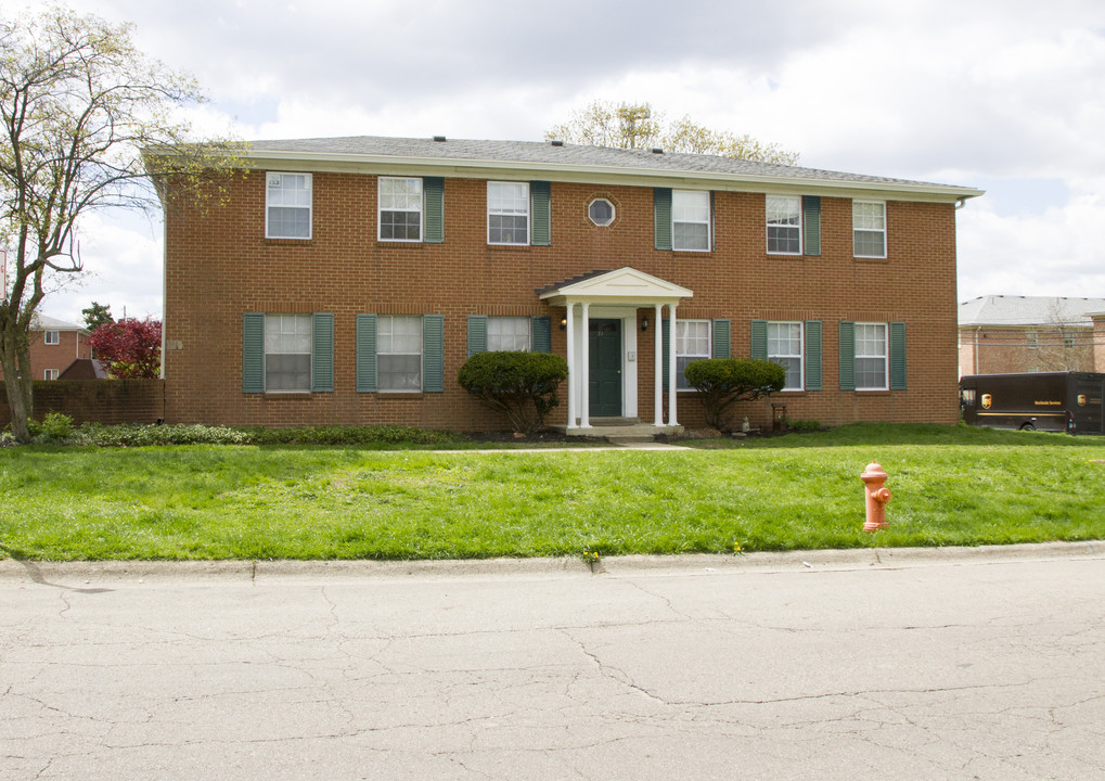 69-73 Georgetown Dr in Columbus, OH - Foto de edificio