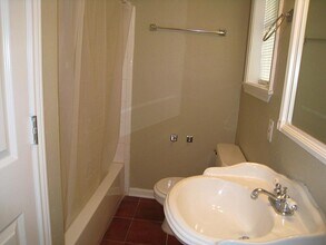 2008 Woodhead St in Houston, TX - Building Photo - Building Photo