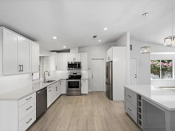 property at 54140 Avenida Mendoza