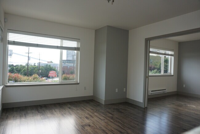 524 6th Ave W in Seattle, WA - Building Photo - Building Photo