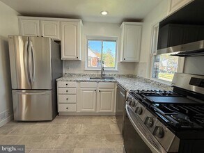 6134 Marglenn Ave in Baltimore, MD - Building Photo - Building Photo