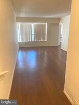 8009 Mandan Rd in Greenbelt, MD - Building Photo