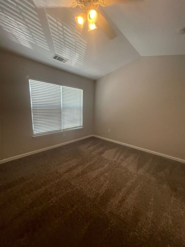 3921 Cherokee Woods Way in Knoxville, TN - Building Photo - Building Photo