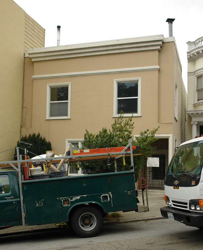 135 Buena Vista Ave E in San Francisco, CA - Foto de edificio - Building Photo